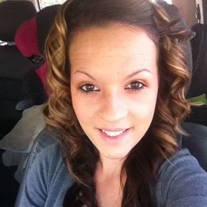 Meet your Posher, Cassandra